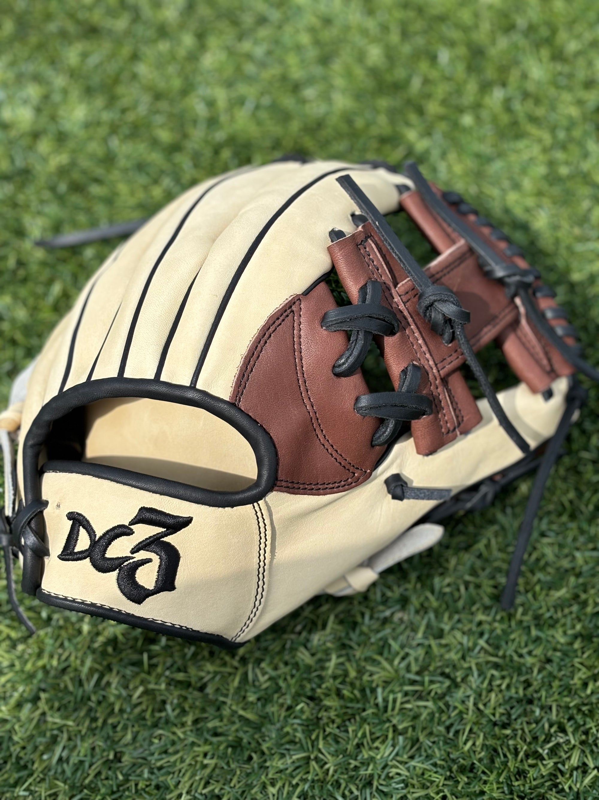 Trailer infield glove