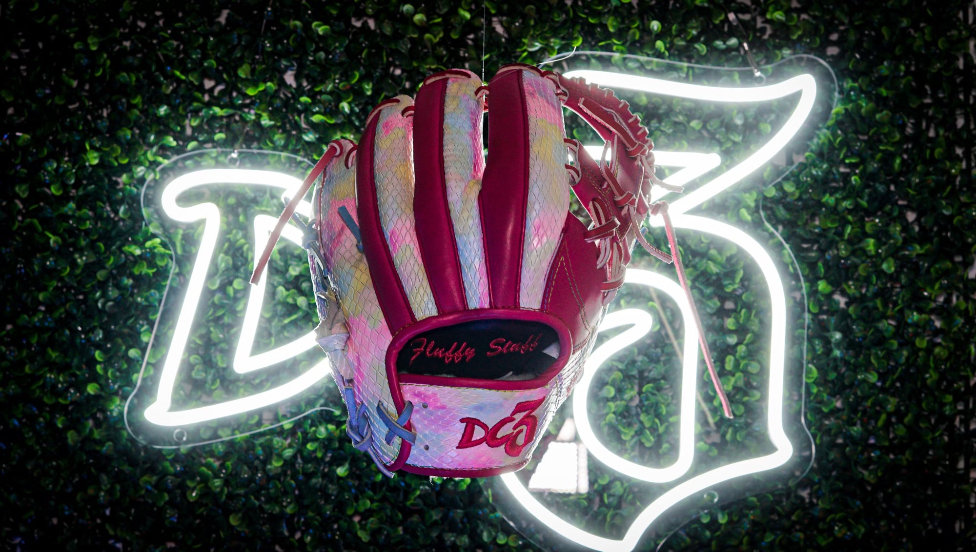 Cotton Candy Glove