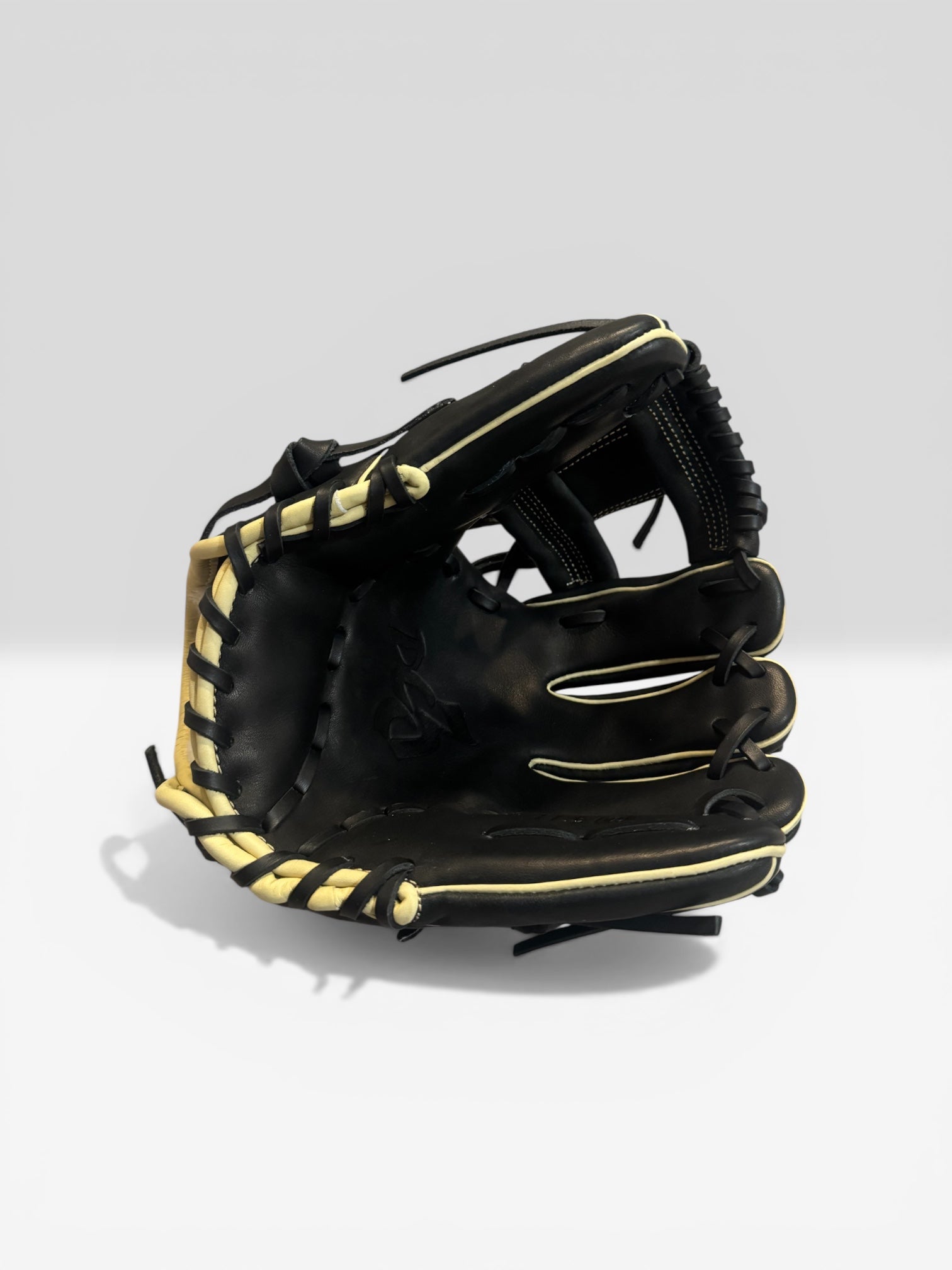 Black/Blonde Classic